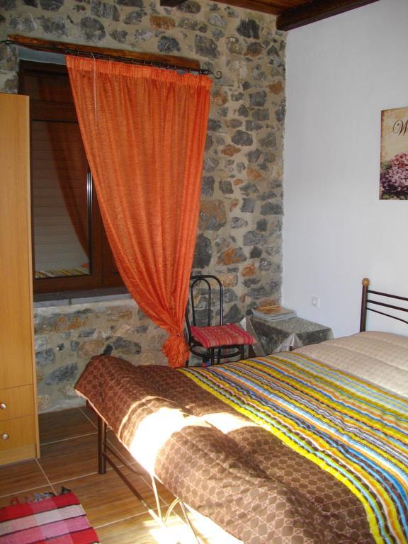 Hotel Ksenonas Chrusovitsi Khrisovítsion Exterior foto